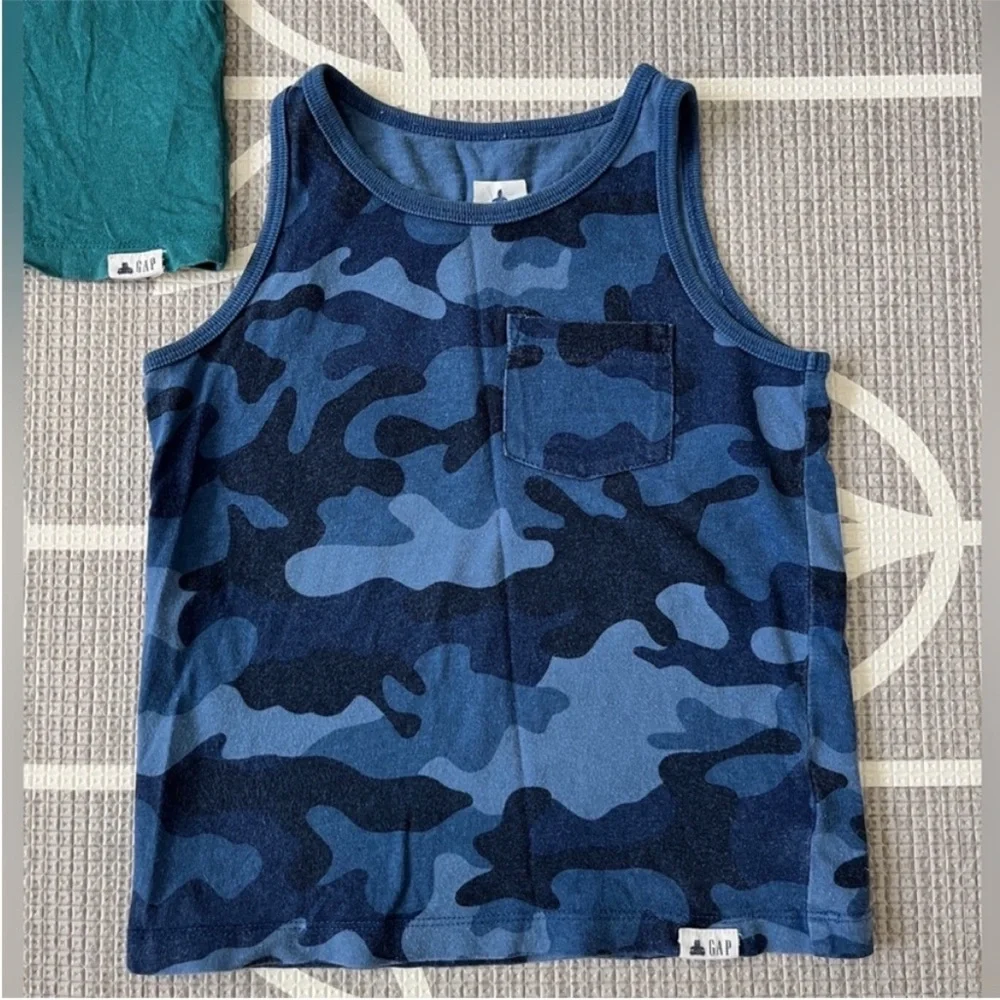 Gap, tank tops, 4 years